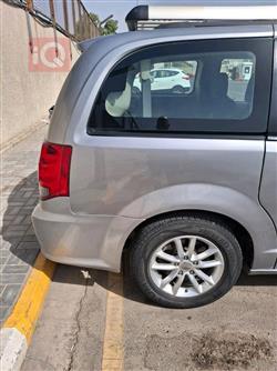 دودج جراند كارافان